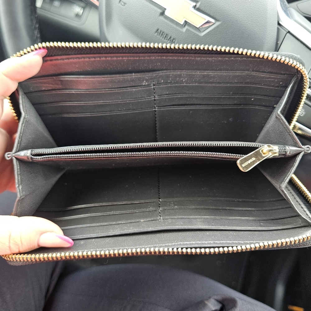 Coach Crossgrain Glossy Black Accordion Leather Wallet Zip Around Long - Picture 4 of 5